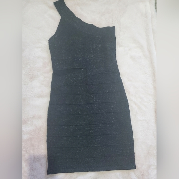 Fora  Black One Shoulder Short Dress Size  Small - Picture 10 of 10